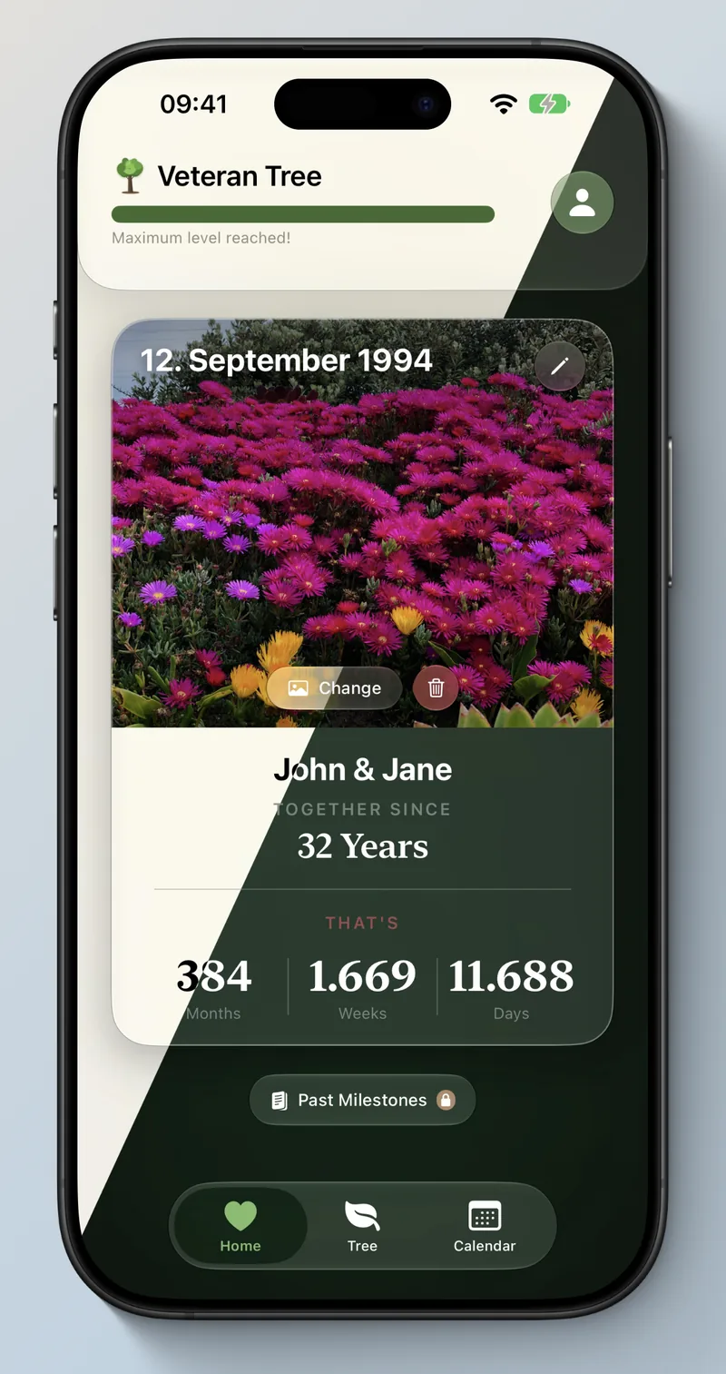 Seedlore on iPhone: a veteran tree at maximum level, a shared photo dated 12 September 1994, and a relationship of 32 years counted in months, weeks and days.